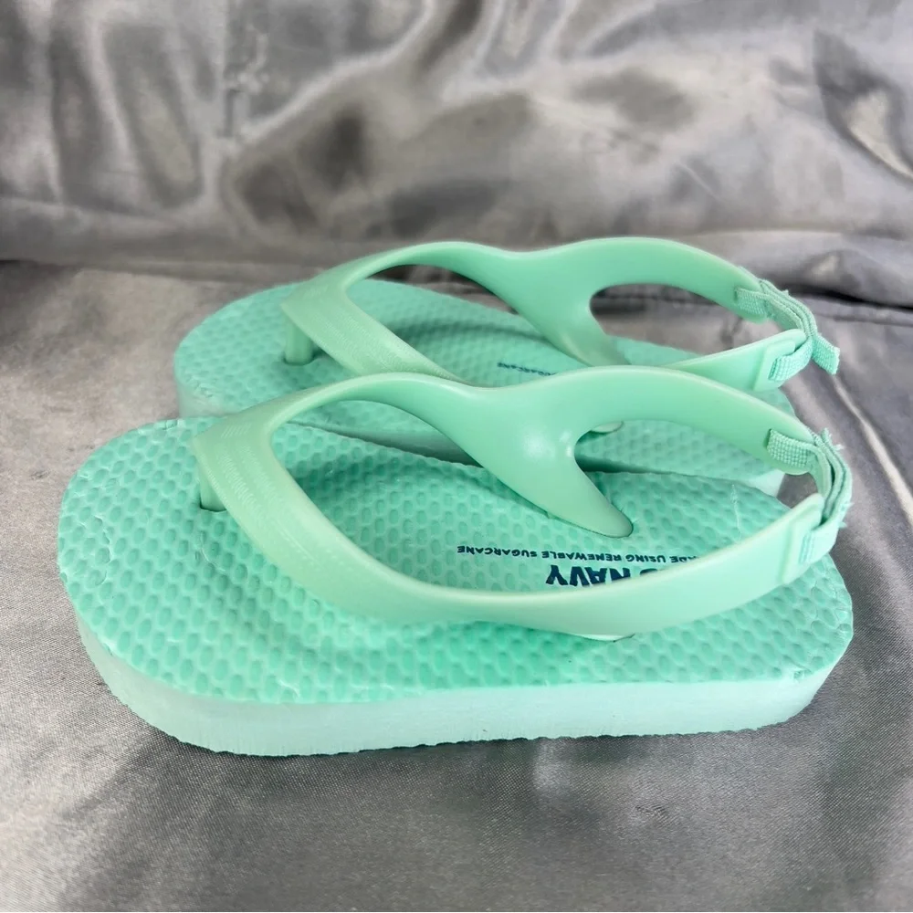 Old Navy nwot shown